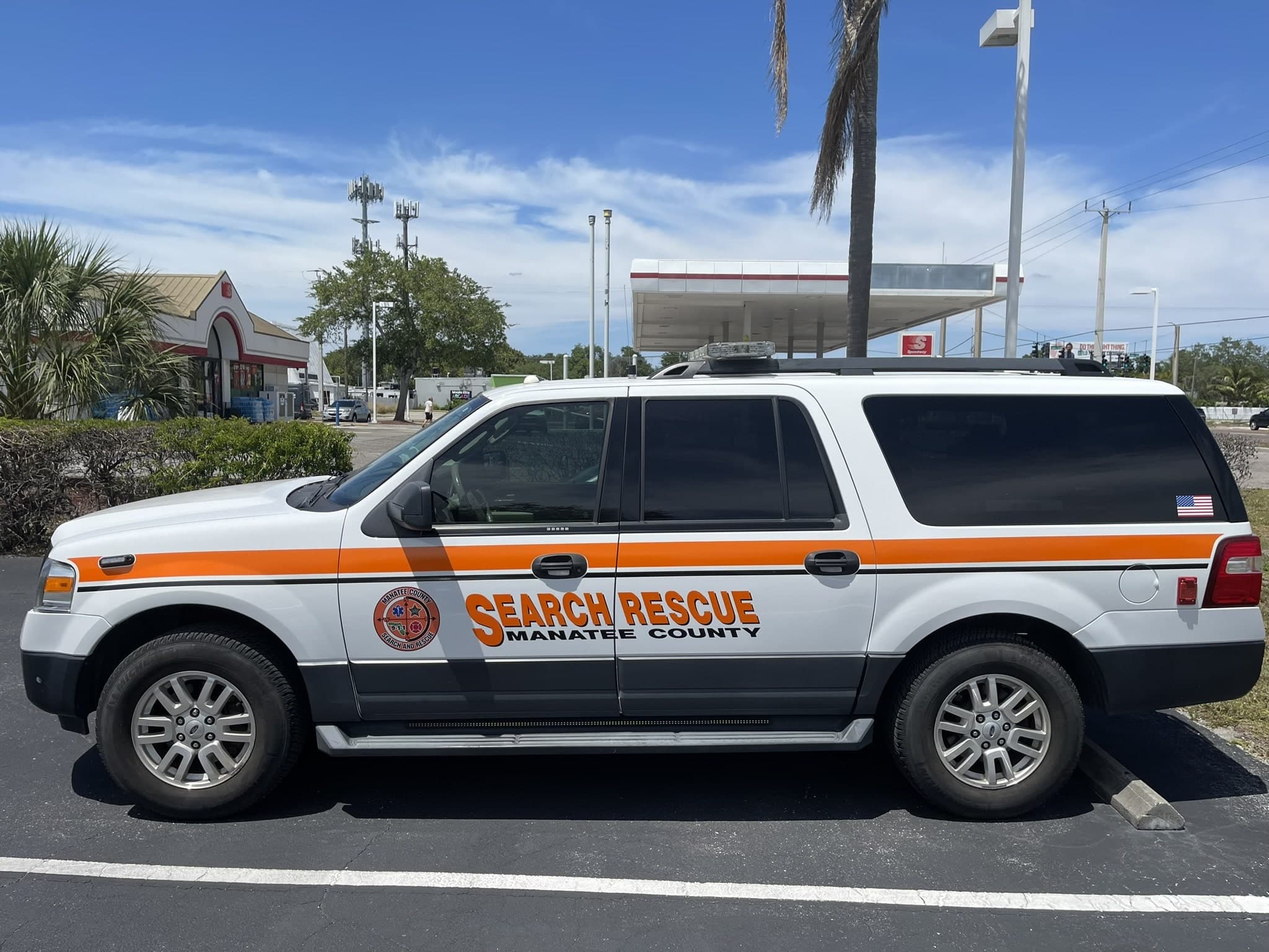 Fleet vehicle graphics commercial vehicle branding by Auto Trim Design